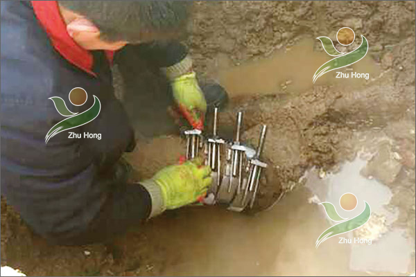 山西熱力公司使用“鑄鴻”彎頭修補器帶壓搶修